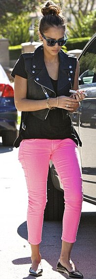 padu padan jaket kulit dengan warna pink jaket padu padan jaket kulit dengan warna pink jaket
