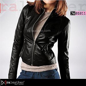 Jaket Kulit Wanita 