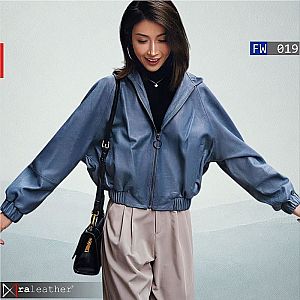 Jaket Hoodie Kulit Wanita FW019 – Santai Stylish dengan Sentuhan Kulit Elegan